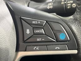 【プロパイロット】高速道路での長距離走行が楽に！！渋滞時と巡回走行のシーンで、アクセル・ブレーキ・ステアリングを自動で制御し、長距離運転の負担を軽減してくれます♪