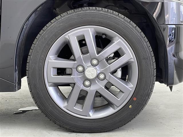 【純正15インチアルミホイール】専用のアルミなので、お車のイメージにぴったり！！社外のアルミやスタッドレスタイヤも取り扱いございます！！ドレスアップもカスタマイズもお任せください！！