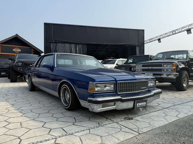 シボレー カプリスクーペ ローライダー ハイドロ 4P8B 1986年