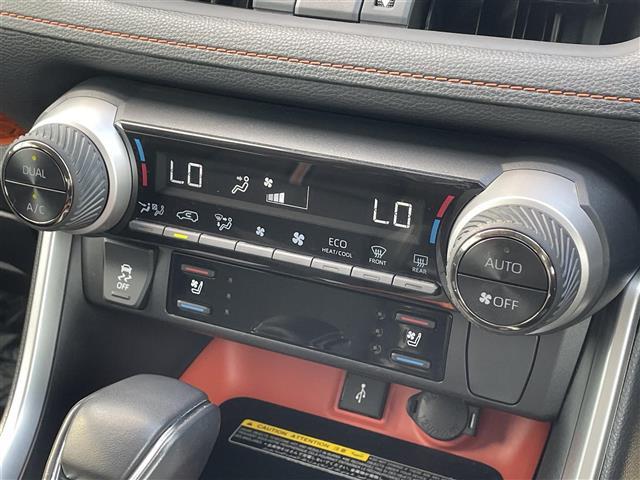 せっかく見つけたお気に入りの1台を遠いからとあきらめてほしくない！遠方でも陸送納車承れます。