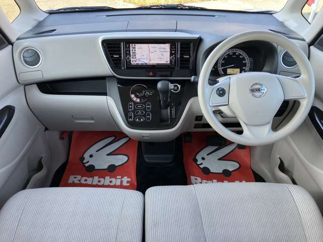 踏み間違い防止アシスト★インテリジェントキー★タッチパネル式オートエアコン★ナノイー付リアシーリングファン★シートバックテーブル