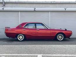 ボディは全塗装済みで、かなり綺麗です。