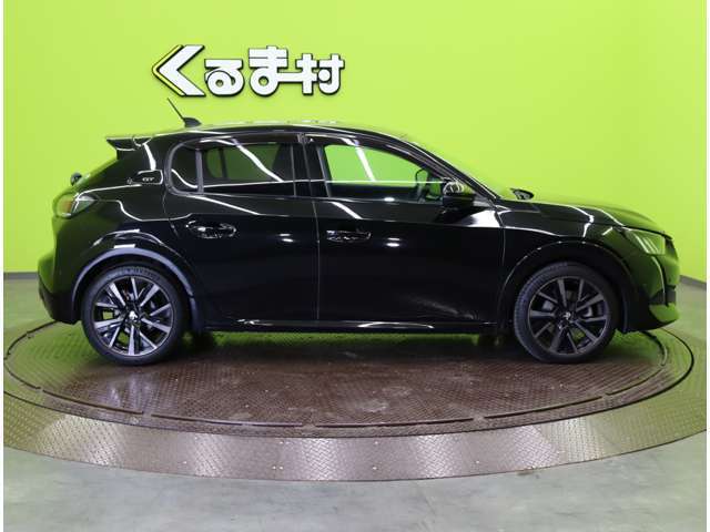 ★ボディカラー：ペルラ・ネラ・ブラック入荷しました★