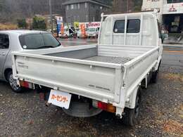 創業40年以上の信頼と実績のお店です。全メーカー新車、中古車を取り扱う整備工場です。車検、板金、修理、車のことなら何でも相談して下さい。