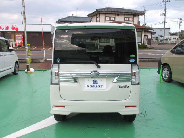 【整備・修理】当社認証工場にて承ります。タイヤ交換やオイル交換の軽作業から各所の整備や修理もお気軽にお問い合わせ下さい。