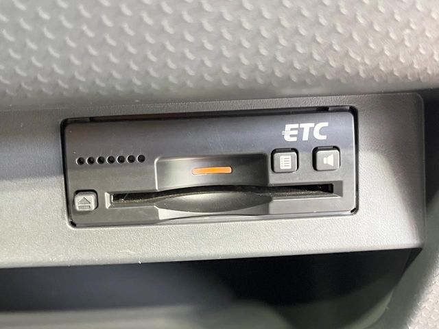 【ETC】高速道路の料金所をストレスなく通過！話題のスポットやサービスエリアに多い「スマートIC」利用時は必須のアイテムです。当店でセットアップを実施、ご納車当日からすぐにご利用いただけます！