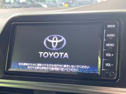 【純正ナビ】人気の純正ナビを装備。オーディオ機能も充実しており、Bluetooth接続すればお持ちのスマホやMP3プレイヤーの音楽を再生可能！毎日の運転がさらに楽しくなります！！