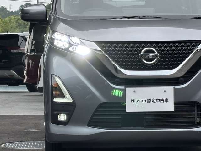夜道を明るく照らしてくれるLEDヘッドライト＆LEDフォグランプの組み合わせ☆