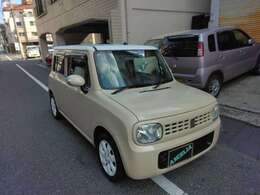 外観に目立つ傷や凹みも少なく、全体的に綺麗な印象です。