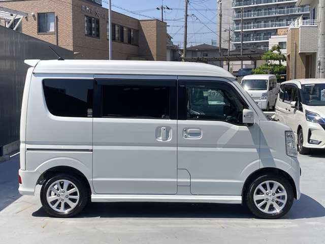 運転席側からの写真です。