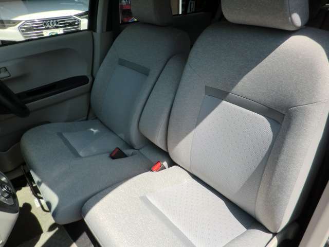 ご納車前には再度内外装ともにクリーニングをさせていただきます。