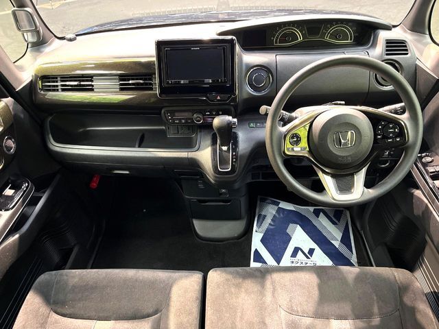 グループ総在庫数約30，000台！！全国の系列店からメーカー・車種問わずご紹介出来るので、あなたにピッタリのお車が見つかるはずです♪まずはお問い合わせ下さい☆