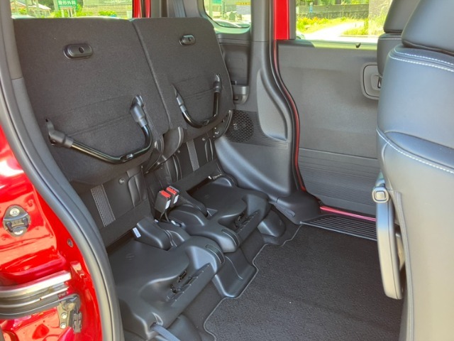 弊社ではメンテナンスパックをご用意しております。プロの目でしっかりチェックしたお車ならロングドライブも安心、うっかり忘れがちなメンテナンスも事前に案内状やお電話で時期をお知らせいたします。