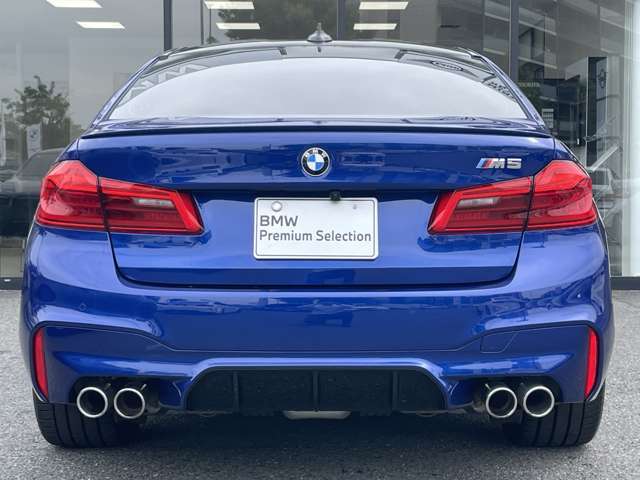 時を経ても深い魅力を放ち続けるBMW。より快適にお乗り頂くためにサポートプログラムをご用意しております。※認定中古車保証は登録日より最長4年間まで延長が可能です。