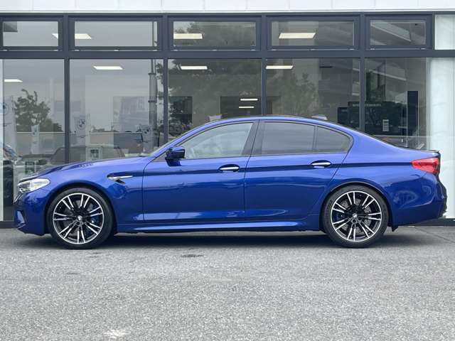 点検整備時に交換が必要な項目（BMW認定指定交換指定部品など）に関しましては、すべて新品の純正部品を使用させて頂きます。※点検項目にはBMWコンピューター診断も含まれます。