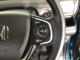 【アダプティブ・クルーズ・コントロール】予め設定した車速内でクルマが自動的に加減速。 前走車との適切な車間距離を維持しながら追従走行し、高速道路でのドライバーの疲労を軽減してくれる嬉しい機能付♪