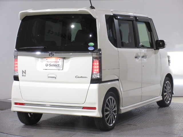 ボディクリーニング後、愛車をピカピカの状態へ保護するコーティング「ブライトパック」がおススメです！水垢がつきにくく、手入れがしやすくなりますよ！いつも愛車をきれいにしておきたい方におススメです。