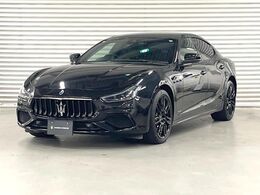 Ghibli　hybrid　GranSport　330馬力（カタログ値）純正OP総額：2，150，000<span class=