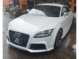 ベージュレザーシート