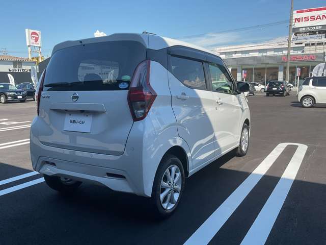 R3年式　デイズ　X　4WD　ホワイトパールのお車が入荷しました☆