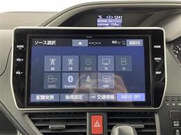 【純正10インチナビ】専用設計で車内の雰囲気にマッチ！ナビ利用時のマップ表示は見やすく、いつものドライブがグッと楽しくなります！