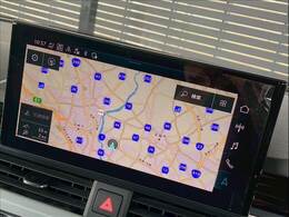 見渡しの良い視界を確保しています。長距離のドライブでも疲れにくく快適に運転できます。