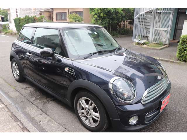 お車を買うということは購入の時にかかる代金だけではありません。その後の維持費なども考えておく必要がございます。
