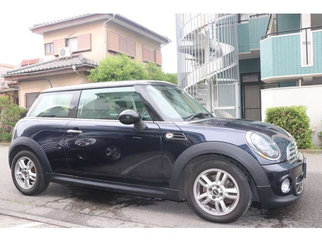 お車を買うということは購入の時にかかる代金だけではありません。その後の維持費なども考えておく必要がございます。