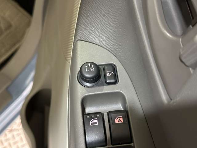 全く同じお車に再び出会うことはできません。少しでも気になるお車がございましたら、すぐにお電話かメールにてお問合せ下さい。