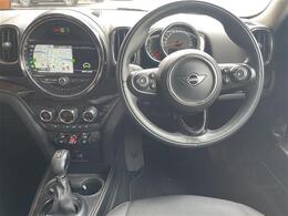 【ハンドル】『ハンドル/ステアリング』の画像になります。写真の内容に関してご不明点、ご質問等がございましたらお気軽にガリバー店舗までお問い合わせください。