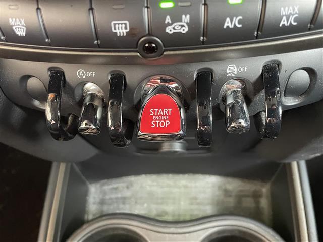 【お問い合わせください】写真の内容に関してやおクルマ購入までの流れなどご不明点、ご質問等がございましたらお気軽にガリバー店舗までお問い合わせください。