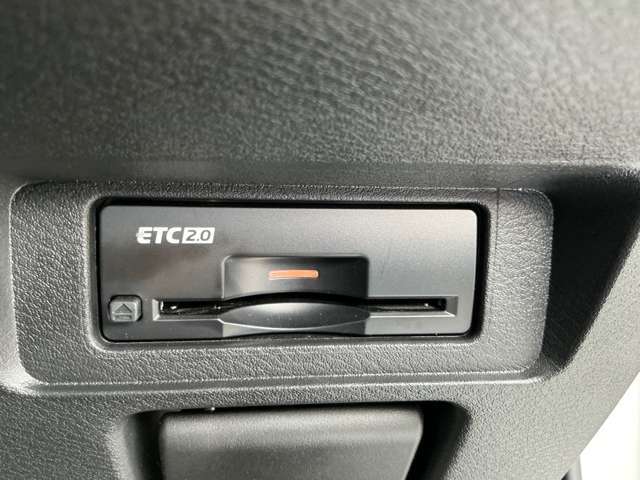 ETCはビルトインでスッキリと収まっています。