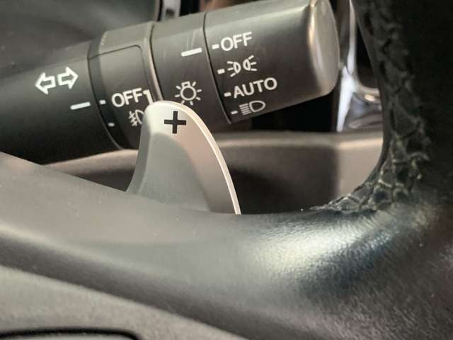 パドルシフトでマニュアル感覚の運転をお楽しみ頂けます