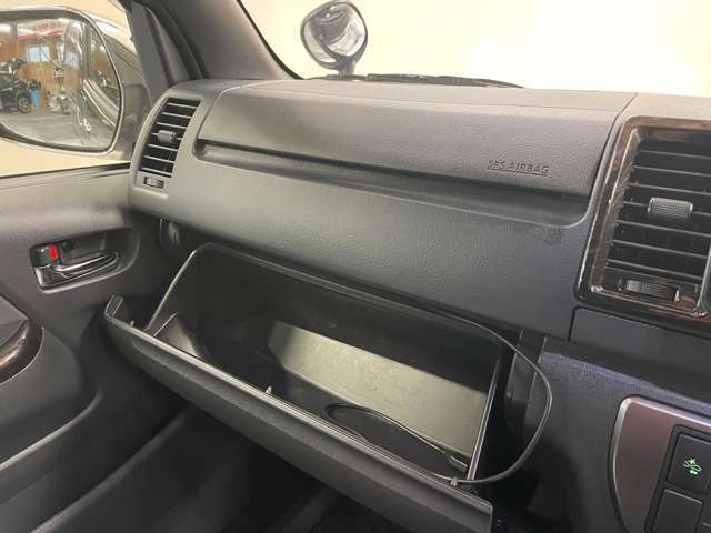 全車クリーニング済み！目立つ傷、汚れ、へたりなどなくコンディション良好です！！