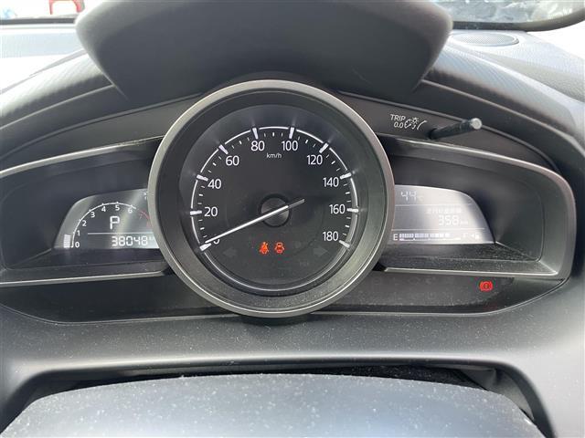 【スピードメーター】メーターがシンプルで見やすく運転しやすいですね！