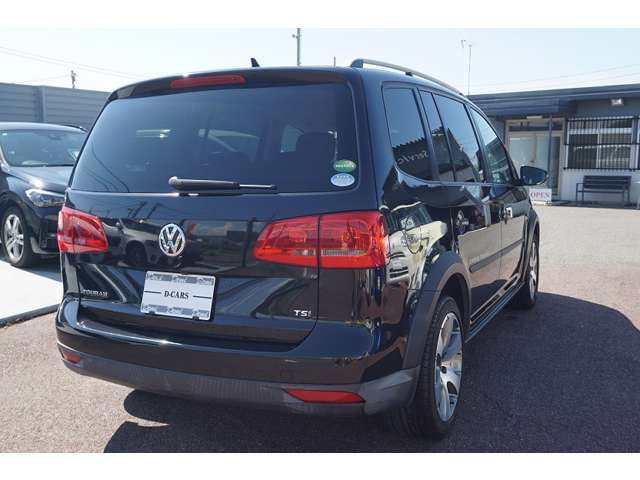 分かりやすく丁寧な対応♪お車のご購入が初めての方やお車に詳しくない方でも分かりやすいご説明を心掛けております。少しでもお客様のご希望に叶ったお役に立ちたいと思っております♪