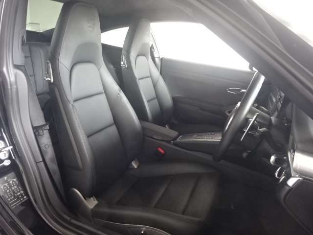 ブラックエディション　フルレザーシート　電動　シートヒーター　オートエアコン