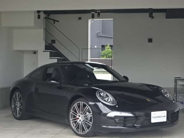 純正ブラックエディション　20インチアルミホイール　タイヤ山も十分です　レッドキャリパー　空気圧センサー付き