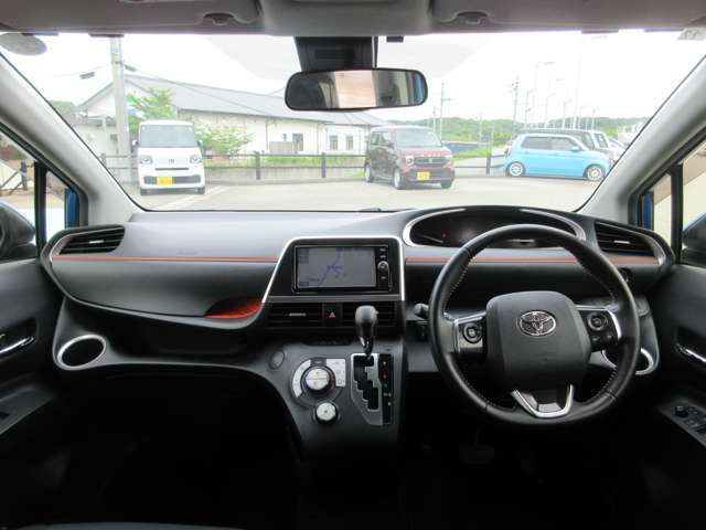 視界が良好でどなたでも運転がしやすいのでお勧めです！！