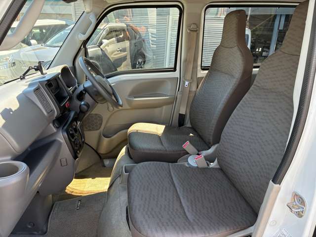 中古車バイヤー歴11年と元新車ディーラー営業マンが適正価格で中古車をご案内致します！強引な営業は一切しない事をお約束！