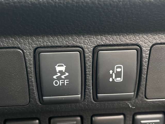 左オートスライドドア装備！運転席のスイッチやリモンキーでも開閉操作が出来るので便利ですよ！