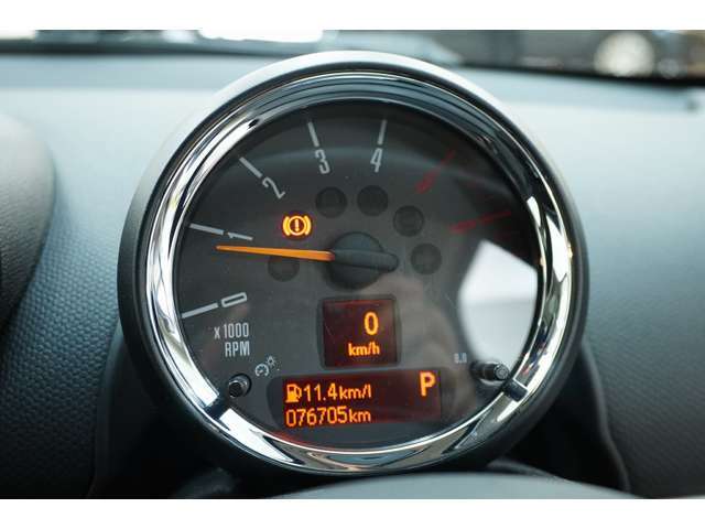 アルミホイール・社外ホイール・純正ホイール・純正エアロ・社外エアロ・フルエアロ・純正HDDナビ・社外HDDナビ・メモリーナビ・DVDナビ・バックカメラ・Bluetooth・ウーハー・オーディオ・サウンド