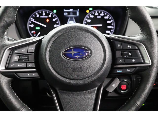 ステアリングヒーター付。シートヒーター同様寒いときに役立ちます！