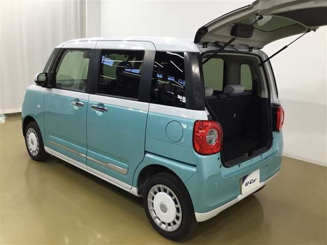 広い開口部で荷物の出し入れがスムーズに行えます