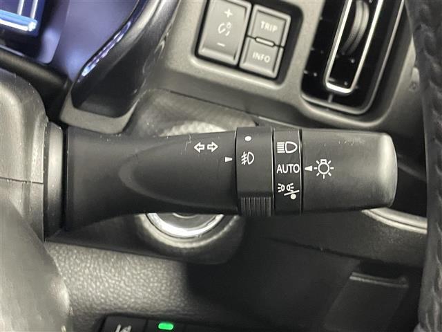 【ランプスイッチ】自動または手動でヘッドランプなどを点灯・消灯できます！