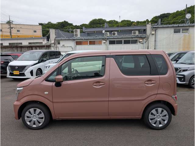 ☆自動車保険☆　保険も取り扱っておりますので、当社にて一括でお車の手続きができます！是非お任せ下さい！ 社員の9割が保険販売の資格取得者なので来店いただけた際はお気軽にお声がけくださいませ！