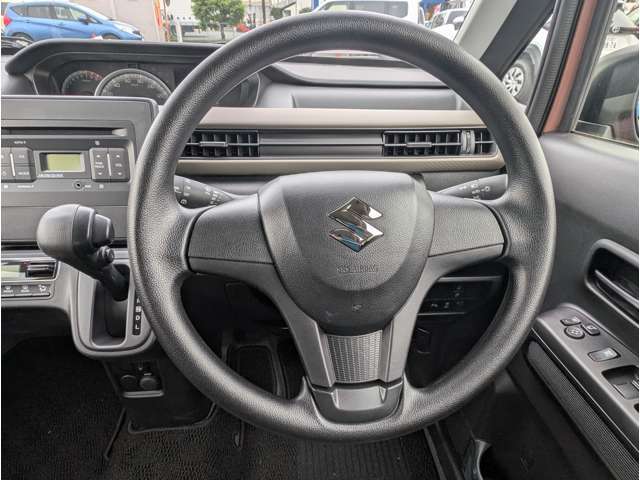 ☆ご掲載中の車両に関して☆　気になる点や知りたいことがあればお気軽にお問い合わせ・お電話くだいませ！すぐに詳しい営業のスタッフから詳しいお話を致します！