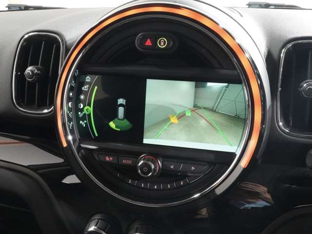 ■総在庫250台を遠方のストックヤードなどにも保管しておりますので、ご来店前にお電話いただけるとスムーズにご商談いただけます。■月曜定休日■カーセンサーフリーダイヤル：0078-6002-825402