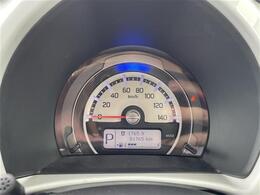 こちらメーター周りの写真になります。第三者機関でしっかりチェックをしております。ガリバーではメーター改ざん、走行不明の車は一台もありません。お客様が安心できる車両のみを取り扱っております！