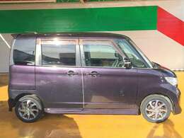 ミラーウインカー＆ドアバイザー＆プライバシーガラス付きです！